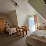 Goscinne Staszelowka Konukevi Ciche Małe