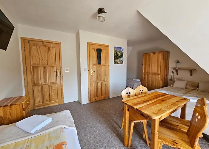 Goscinne Staszelowka Ciche Małe