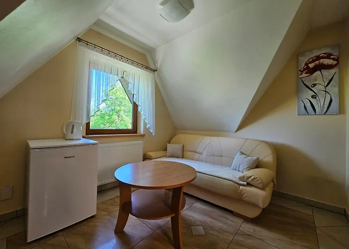 Goscinne Staszelowka 3* Ciche Małe